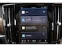 Volvo V90 T6 Recharge AWD Plus Bright - Panoramisch schuif-/kanteldak - Intellisafe Assist/Surround - Harman Kardon Audio - Parkeersensoren v/a - Parkeercamera achter - Nappalederen bekleding - Elektrisch bedienbare voorstoelen incl. geheugenfunctie - Stoelverwarming / -ventilatie - Verwarmbaar stuurwiel