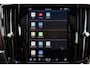 Volvo V90 T6 Recharge AWD Plus Bright - Panoramisch schuif-/kanteldak - Intellisafe Assist/Surround - Harman Kardon Audio - Parkeersensoren v/a - Parkeercamera achter - Nappalederen bekleding - Elektrisch bedienbare voorstoelen incl. geheugenfunctie - Stoelverwarming / -ventilatie - Verwarmbaar stuurwiel