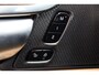 Volvo V90 T6 Recharge AWD Plus Bright - Panoramisch schuif-/kanteldak - Intellisafe Assist/Surround - Harman Kardon Audio - Parkeersensoren v/a - Parkeercamera achter - Nappalederen bekleding - Elektrisch bedienbare voorstoelen incl. geheugenfunctie - Stoelverwarming / -ventilatie - Verwarmbaar stuurwiel
