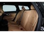 Volvo V90 T6 Recharge AWD Plus Bright - Panoramisch schuif-/kanteldak - Intellisafe Assist/Surround - Harman Kardon Audio - Parkeersensoren v/a - Parkeercamera achter - Nappalederen bekleding - Elektrisch bedienbare voorstoelen incl. geheugenfunctie - Stoelverwarming / -ventilatie - Verwarmbaar stuurwiel