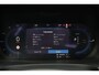 Volvo V90 T6 Recharge AWD Plus Bright - Panoramisch schuif-/kanteldak - Intellisafe Assist/Surround - Harman Kardon Audio - Parkeersensoren v/a - Parkeercamera achter - Nappalederen bekleding - Elektrisch bedienbare voorstoelen incl. geheugenfunctie - Stoelverwarming / -ventilatie - Verwarmbaar stuurwiel