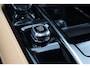 Volvo V90 T6 Recharge AWD Plus Bright - Panoramisch schuif-/kanteldak - Intellisafe Assist/Surround - Harman Kardon Audio - Parkeersensoren v/a - Parkeercamera achter - Nappalederen bekleding - Elektrisch bedienbare voorstoelen incl. geheugenfunctie - Stoelverwarming / -ventilatie - Verwarmbaar stuurwiel
