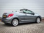 Peugeot 207 CC 1.6 VTi Griffe | Clima | Cruise | Leer | Stoelverwarming | Pdc | 17 inch |