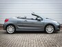 Peugeot 207 CC 1.6 VTi Griffe | Clima | Cruise | Leer | Stoelverwarming | Pdc | 17 inch |