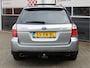 Subaru Outback 2.5i Comfort LPG-G3/Automaat/4WD/Stoelverw./Climate/Cruise/Trekhaak/Dakraam/Leer/1800kg trekgewicht/Parkeersensoren/Youngtimer