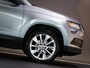 Skoda Karoq 1.5 TSI ACT Ambition Business (SCHUIF-/KANTELDAK, APPLE CARPLAY/ANDROID AUTO, NAVIGATIESYSTEEM, CLIMATE CONTROL, NAP)