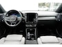 Volvo XC40 Single Motor Extended Range 82 kWh Plus | Adaptieve Cruise Control met Pilot Assist | BLIS dodehoekdetectie | Stoel- & stuurwielverwarming | Google Maps & Infotainment | Elektrisch bedienbare achterklep | Keyless Entry & Go | Apple Carplay / Android Auto