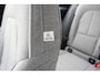 Volvo XC40 Single Motor Extended Range 82 kWh Plus | Adaptieve Cruise Control met Pilot Assist | BLIS dodehoekdetectie | Stoel- & stuurwielverwarming | Google Maps & Infotainment | Elektrisch bedienbare achterklep | Keyless Entry & Go | Apple Carplay / Android Auto