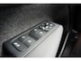 Volvo XC40 Single Motor Extended Range 82 kWh Plus | Adaptieve Cruise Control met Pilot Assist | BLIS dodehoekdetectie | Stoel- & stuurwielverwarming | Google Maps & Infotainment | Elektrisch bedienbare achterklep | Keyless Entry & Go | Apple Carplay / Android Auto