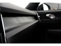 Volvo XC40 Single Motor Extended Range 82 kWh Plus | Adaptieve Cruise Control met Pilot Assist | BLIS dodehoekdetectie | Stoel- & stuurwielverwarming | Google Maps & Infotainment | Elektrisch bedienbare achterklep | Keyless Entry & Go | Apple Carplay / Android Auto