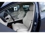Volvo V60 Cross Country B5 AWD Plus | Polestar Optimisation | Adaptive Cruise Control | Verwarmde Voorstoelen + Stuurwiel + Achterbank | 20" Lichtmetalen velgen | Premium Audio by Harman Kardon | Apple Carplay / Android Auto