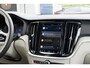 Volvo V60 Cross Country B5 AWD Plus | Polestar Optimisation | Adaptive Cruise Control | Verwarmde Voorstoelen + Stuurwiel + Achterbank | 20" Lichtmetalen velgen | Premium Audio by Harman Kardon | Apple Carplay / Android Auto