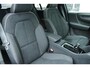 Volvo EC40 Single Motor Extended Range Ultimate | Verwarmbare voorstoelen + Stuurwiel | Warmtepomp | Adaptieve Cruise Control | 360-Camera | Premium Audio by Harman Kardon | Glazen Panoramisch Dak | Getint Glas Achter | Power Seats incl. Memory | Blind Spot Information System | Google Services | Semi-elektrische trekhaak | 20'' Lichtmetalen wielen
