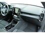 Volvo EC40 Single Motor Extended Range Ultimate | Verwarmbare voorstoelen + Stuurwiel | Warmtepomp | Adaptieve Cruise Control | 360-Camera | Premium Audio by Harman Kardon | Glazen Panoramisch Dak | Getint Glas Achter | Power Seats incl. Memory | Blind Spot Information System | Google Services | Semi-elektrische trekhaak | 20'' Lichtmetalen wielen