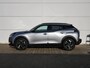 Peugeot e-2008 EV Allure Pack 50kWh 136pk Automaat PDC ACHTER + CAM. | 17'' LM | KEYLESS ENTRY | DAB | NAVI | APPLE-CARPLAY