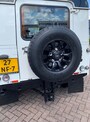 Land Rover Defender 110 Hardtop Nieuwe velgen 159.128km NL-auto