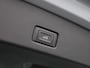 Audi Q4 e-tron 40 Advanced edition 77 kWh | Parkeerhulp achter | 19 inch velgen | Audi soundsystem | Advanced exterieur | Kieselgrijs | Audi Connect | CarPlay | Android Auto | Advanced edition | Lichtpakket ambient lighting | Matrix-ledkoplampen | Interieur met sportstoelen