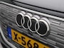 Audi Q4 e-tron 40 Advanced edition 77 kWh | Parkeerhulp achter | 19 inch velgen | Audi soundsystem | Advanced exterieur | Kieselgrijs | Audi Connect | CarPlay | Android Auto | Advanced edition | Lichtpakket ambient lighting | Matrix-ledkoplampen | Interieur met sportstoelen