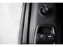 Ford Transit Custom 300 2.0 TDCI L1H1 Limited met o.a. Drivers Assistance Pack, stoel verwarming, stuur verwarming, imperiaal, Safety pack, trekhaak en Apple Carplay/Android Auto