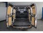 Ford Transit Custom 300 2.0 TDCI L1H1 Limited met o.a. Drivers Assistance Pack, stoel verwarming, stuur verwarming, imperiaal, Safety pack, trekhaak en Apple Carplay/Android Auto