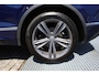 Volkswagen Tiguan 1.4 TSI 4Motion Highline R-line NL auto/1e Eigenaar 2000KG Trekgewicht!! Automaat/Panoramadak/Navigatie/Digital dash/Cruise control adaptief/Elektrische achterklep/Alcantara bekleding/Stoelverwarming/Trekhaak/LED/Spiegels inklapbaar/Parkeersensoren rondo