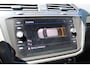 Volkswagen Tiguan 1.4 TSI 4Motion Highline R-line NL auto/1e Eigenaar 2000KG Trekgewicht!! Automaat/Panoramadak/Navigatie/Digital dash/Cruise control adaptief/Elektrische achterklep/Alcantara bekleding/Stoelverwarming/Trekhaak/LED/Spiegels inklapbaar/Parkeersensoren rondo