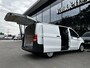 Mercedes-Benz Vito 110 CDI L2 Lang RWD // € 398,- p/mnd // Airco // Achterklep // 12 mnd Garantie // 2000kg // Bank // Radio // CV // Betimmering // Wieldoppen