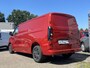 Ford Transit Custom 320 2.0 TDCI L2H1 Limited Nieuw | SCI | 136pk | 17 inch lichtmetalen velgen | Adaptive cruise control | Dodehoeksensoren | Verwarmbaar stuurwiel | Draadloos opladen | Stoel-bank