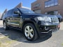 Jeep Grand Cherokee 5.7 V8 Hemi Overland 353PK EDITION PANO/LUCHTVERING/LEER+VENTILATIE/CAMERA/XENON/KEYLESS/20"LMV/TREKHAAK/UNIEKE AUTO, PERFECTE CONDITIE/YOUNGTIMER