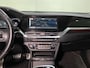 Kia Niro ExecutiveLine 64 kWh FABRIEKSGARANTIE T/M 09-2027 of 150.000km, Apple Carplay/Android Auto, Achteruitrij camera, Dodehoek detectie, Keyless, Stoel/Stuurverwarming, Parkeersensoren, Navigatie.