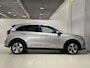 Kia Niro ExecutiveLine 64 kWh FABRIEKSGARANTIE T/M 09-2027 of 150.000km, Apple Carplay/Android Auto, Achteruitrij camera, Dodehoek detectie, Keyless, Stoel/Stuurverwarming, Parkeersensoren, Navigatie.