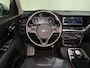 Kia Niro ExecutiveLine 64 kWh FABRIEKSGARANTIE T/M 09-2027 of 150.000km, Apple Carplay/Android Auto, Achteruitrij camera, Dodehoek detectie, Keyless, Stoel/Stuurverwarming, Parkeersensoren, Navigatie.