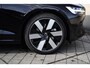 Volvo V60 2.0 B3 Essential Edition Parkeerverwarming | Adaptieve Cruise Control | Verwarmbare Voorstoelen + Stuurwiel | Apple Carplay