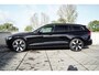 Volvo V60 2.0 B3 Essential Edition Parkeerverwarming | Adaptieve Cruise Control | Verwarmbare Voorstoelen + Stuurwiel | Apple Carplay