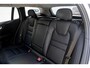 Volvo V60 B3 Essential Edition | 19 inch | Stoelverwarming | Stuurwielverwarming | Donkerglas | Parkeercamera |