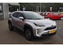 Toyota Yaris Cross 1.5 Hybrid 115 First Edition FACELIFT! NAVI 17"LMV KEYLESS PRIVACY-GLASS APPLE/ANDROID LED-PAKKET 1e EIGENAAR NL-AUTO
