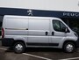 Peugeot Boxer GB 330 L1H1 BlueHDi 130PK Premium Pack Navigatie | AIRCO | Cruise control | Achteruitrijcamera | P-hulp | Vloerplaat | Zijdwandbeplating | BT
