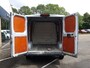 Peugeot Boxer GB 330 L1H1 BlueHDi 130PK Premium Pack Navigatie | AIRCO | Cruise control | Achteruitrijcamera | P-hulp | Vloerplaat | Zijdwandbeplating | BT
