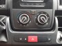 Peugeot Boxer GB 330 L1H1 BlueHDi 130PK Premium Pack Navigatie | AIRCO | Cruise control | Achteruitrijcamera | P-hulp | Vloerplaat | Zijdwandbeplating | BT