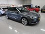 Audi A3 Cabriolet 1.4 TFSI 2x S-Line Airco-ecc Sportstoelen Half Leer 18 inch Sportvelgen Cruise control Daytonagrijs metallic Boekjes aanwezig 2x S Line Xenon Drive Select Zeer nette auto!