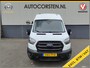 Ford Transit 350 D130pk L4H3 Navi Camera Pdc Apple Carplay Android WiFi-vb Airco Cruise Control Voorruit-Verwarmd 2.0TDCI Regensensor DAB Schuifdeur Betonplex Vloer Wandbetimmering Roll Stability Control Led Spoorwisselassist Euro 6 Zeer Compleet!