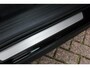 Volvo EC40 Single Motor Extended Range Plus 82 kWh | Adaptieve Cruise Control | Elektrische Trekhaak | Glazen Panoramadak | Extra Getint Glas | Keyless Entry | Google services | Apple Carplay / Android Auto