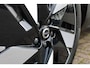 Volvo EC40 Single Motor Extended Range Plus 82 kWh | Adaptieve Cruise Control | Elektrische Trekhaak | Glazen Panoramadak | Extra Getint Glas | Keyless Entry | Google services | Apple Carplay / Android Auto