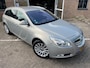 Opel Insignia Sports Tourer 2.0 T Cosmo 220PK Trekhaak nieuwe Distributie!