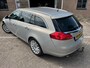 Opel Insignia Sports Tourer 2.0 T Cosmo 220PK Trekhaak nieuwe Distributie!