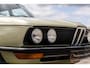 BMW 5-Serie 520 E12 | 136.000KM | Veteraan | Manual | Resedagrün
