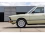 BMW 5-Serie 520 E12 | 136.000KM | Veteraan | Manual | Resedagrün