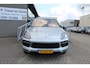Porsche Cayenne Coupé 3.0 E-Hybrid Automaat/Panoramadak/Navigatie/Apple carplay/Stuurverwarming/Dodehoek detectie/Cruise control adaptief/Elektrische achterklep/Achteruitrijcamera/Trekhaak elektrisch/Lederen bekleding/Elektrisch bedienbare voorstoelen/Voorstoelen en achterbank