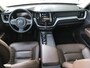 Volvo XC60 2.0 T8 Twin Engine AWD Automaat | Rijklaar incl garantie | Panoramadak Volvo on Call Trekhaak Leer