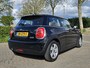 MINI Cooper Mini 1.5 136 Pk! Navi! Apk 6-2026! as Zondag Open tot 14 uur!